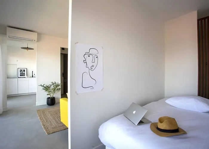 Juan Les Pins, Pres De La Antibes